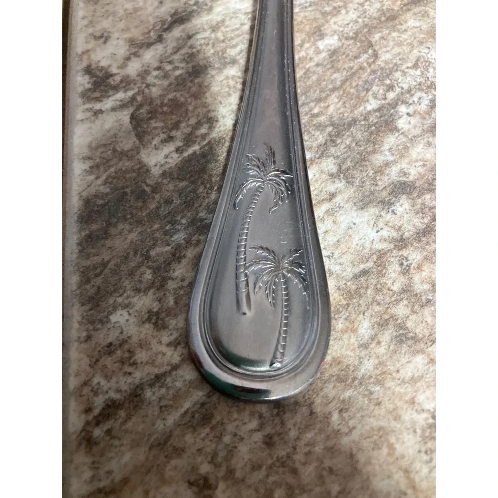 Towle Stainless Steel Salad Serving Fork Tropical Palm Tree Pattern Silver 9.25